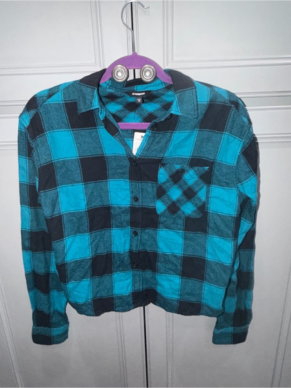 Express women’s blue/black plaid button front cropped shirt size XS NWT - Picture 2 of 6